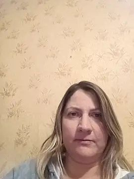 Stephania77727 online show from January 6, 10:02 pm