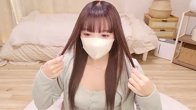 AIKA oO online show from February 12, 3:41 am