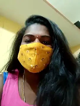 Milky Julia online show from January 7, 6:00 pm