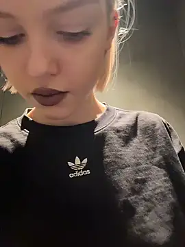 AshleyMur online show from February 3, 6:22 am