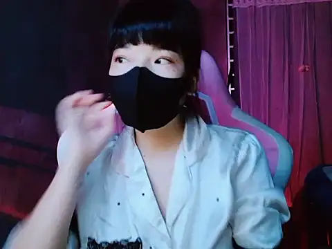 -Tamy- online show from February 28, 5:01 pm