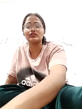 Cute--Aditi online show from January 9, 7:18 pm