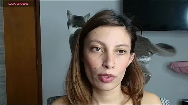 Sweet moon v  online show from April 16, 11:51 pm