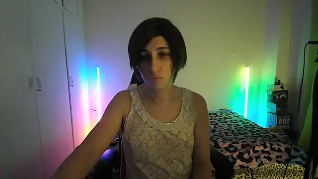 HoneyValentine online show from May 10, 7:05 pm