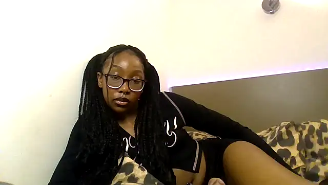 LolaUrFavGirlxxx online show from January 15, 10:16 pm