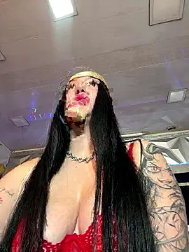 JulietthaLi online show from January 6, 3:43 am