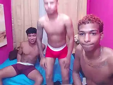 hugecock black online show from January 12, 7:08 pm