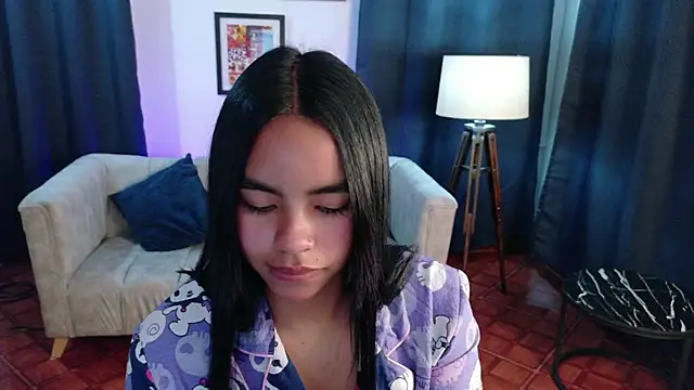 SofiaMante  online show from April 12, 11:17 pm