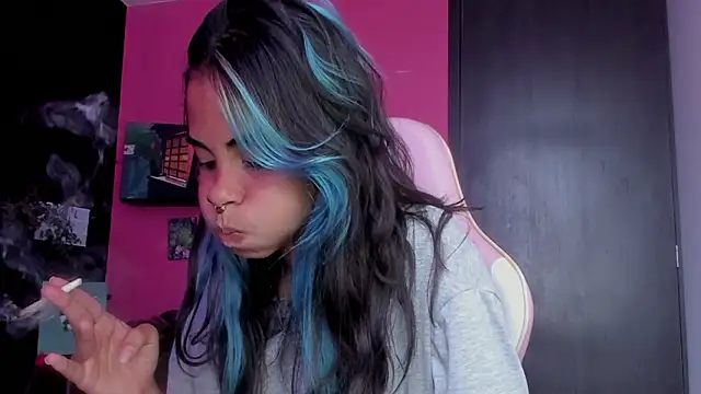 azula lillet online show from March 9, 8:23 pm