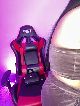 abby gonzales online show from April 30, 6:51 am