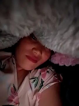 yu--yo online show from April 2, 2:36 pm