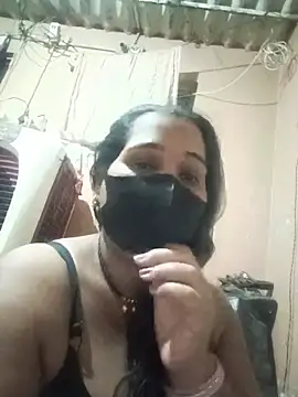 Hotnidhisexih online show from June 5, 5:30 pm