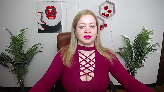 OliviaVerr online show from April 24, 12:52 pm