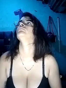 Araanza05 online show from March 8, 12:07 am