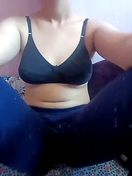 eddy girl online show from April 15, 9:10 am