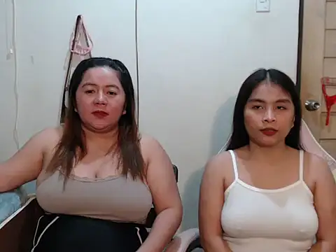 Seductive Two0205 online show from January 12, 9:14 am