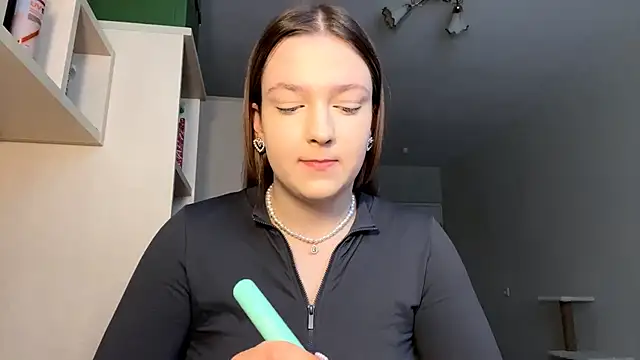 JammieMickiewicz online show from February 12, 7:54 am