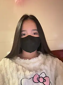 Gwen879 online show from March 13, 3:19 am