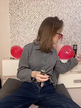 Persephone Kore online show from February 12, 6:31 pm