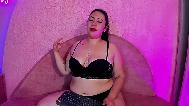 Erikafoxxyy online show from January 13, 8:57 pm