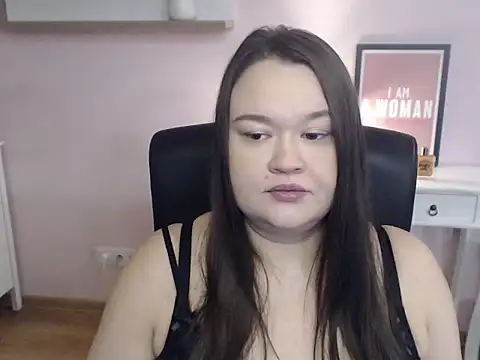 HollyDanceSoul online show from February 3, 5:27 am