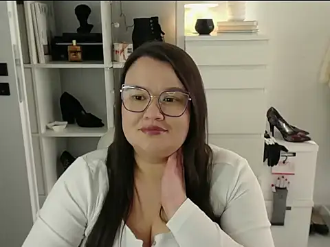 HollyDanceSoul online show from March 12, 3:37 pm