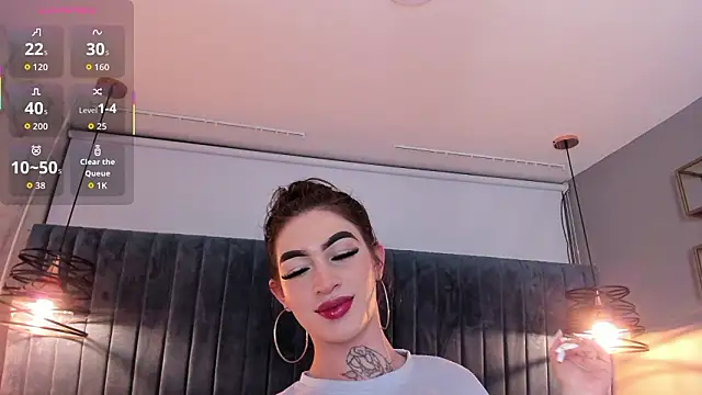 lizz lunna online show from February 7, 7:40 pm