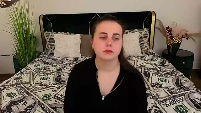 MikaFoxy online show from April 22, 5:37 am