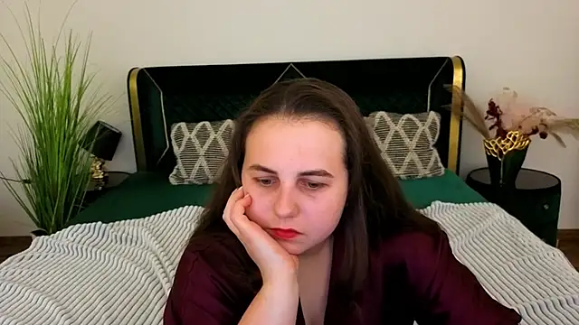 MikaFoxy online show from May 12, 5:48 am