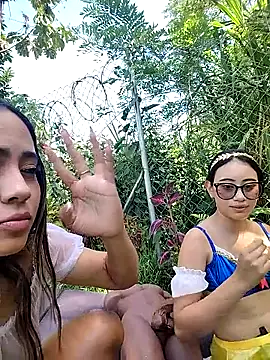 l0lita emi online show from March 21, 7:19 pm