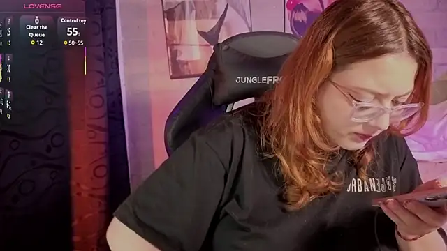 Mia Franklyn online show from March 13, 2:02 am