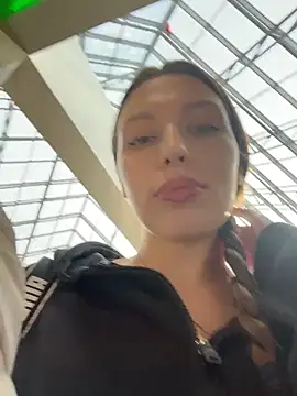 LeiaMood online show from February 28, 7:30 am