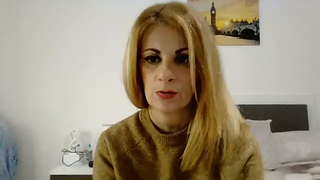 Clara1986 online show from March 17, 3:49 pm