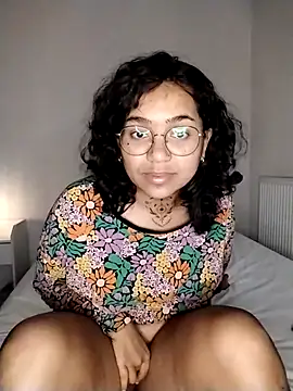 therealsun8 online show from April 2, 5:49 am