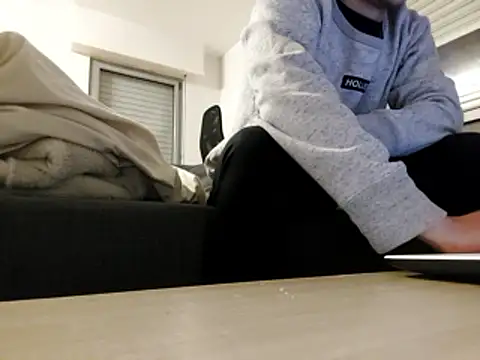 paoloandluna7 online show from January 11, 8:25 pm