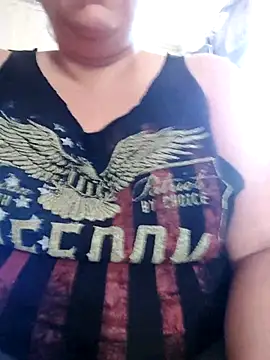 Katiemarie9618 online show from May 11, 6:27 pm
