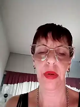 Juguetonafogosa5 online show from February 24, 3:49 am