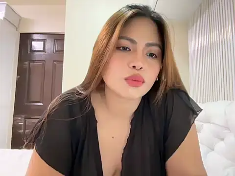 hyacinth30 online show from March 1, 2:11 am