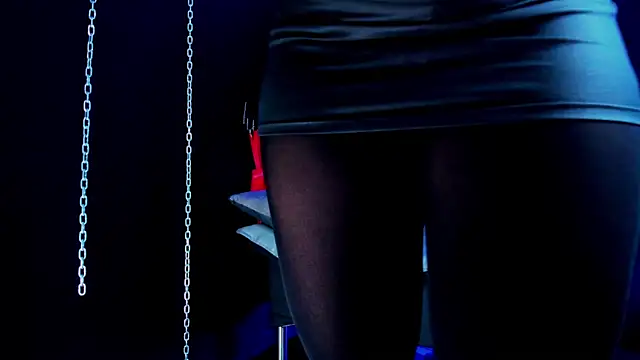 LucyStonne online show from April 6, 7:59 pm