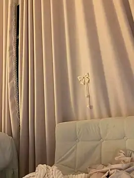 wenwenyaa online show from April 23, 1:13 pm