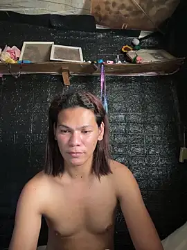 HugeAgatha online show from February 12, 7:54 am