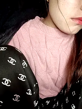 natra0033 online show from February 1, 12:42 am