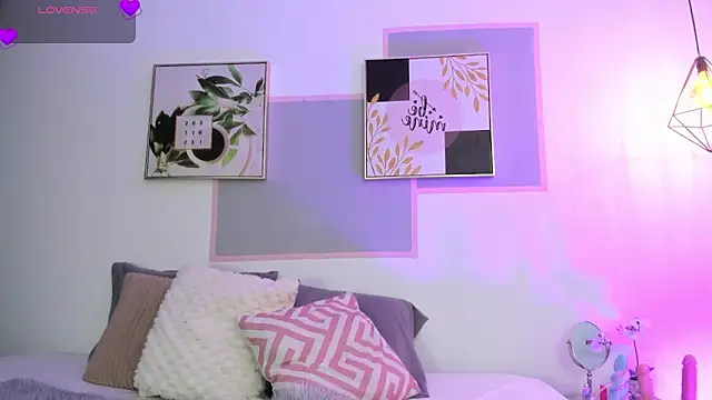 april jones05 online show from March 24, 1:05 pm