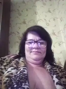 NysiOlsen online show from April 7, 5:37 pm