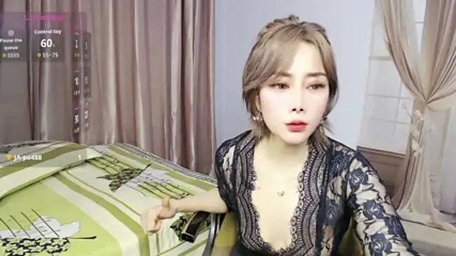 lucyyanyan online show from February 13, 12:18 pm