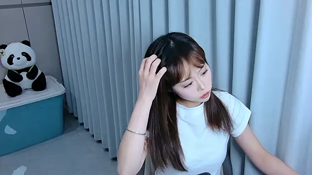 yuki-888 online show from April 3, 12:25 pm