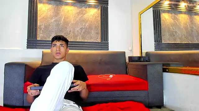 ALEX KEITH26 online show from March 29, 8:30 pm