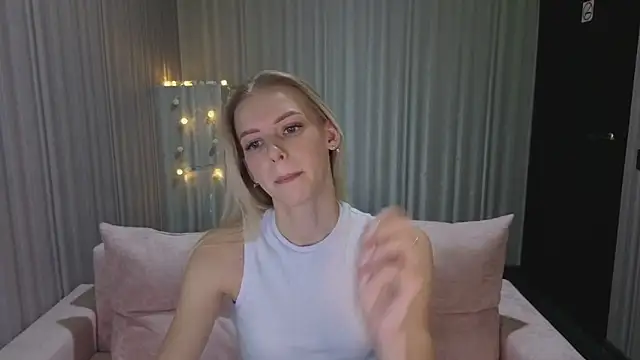 kittie like18 online show from January 15, 1:33 am