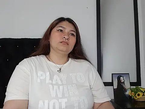 LauraHorny69 online show from February 11, 3:35 pm