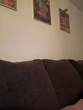 icelyne 2001 online show from February 20, 6:26 am